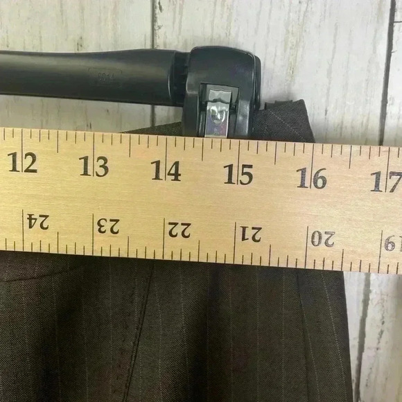 Anne Klein two piece skirt suit  size 8p brown/work/ career - Picture 14 of 16